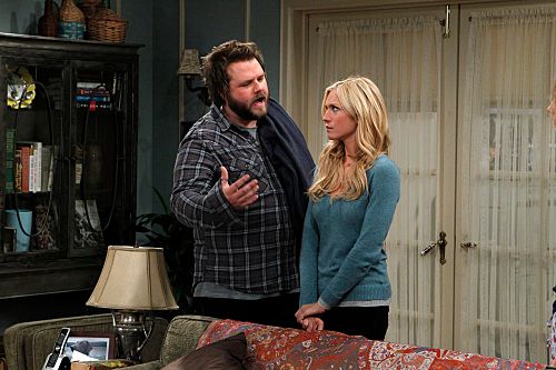 Foto Tyler Labine, Brittany Snow