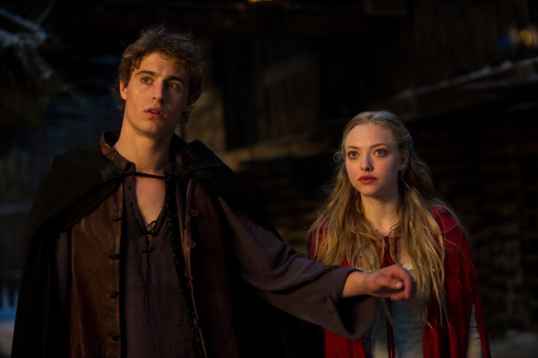 Foto Max Irons, Amanda Seyfried, Catherine Hardwicke