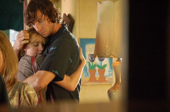 Foto Pablo Schreiber, Josh Radnor, Zoe Kazan