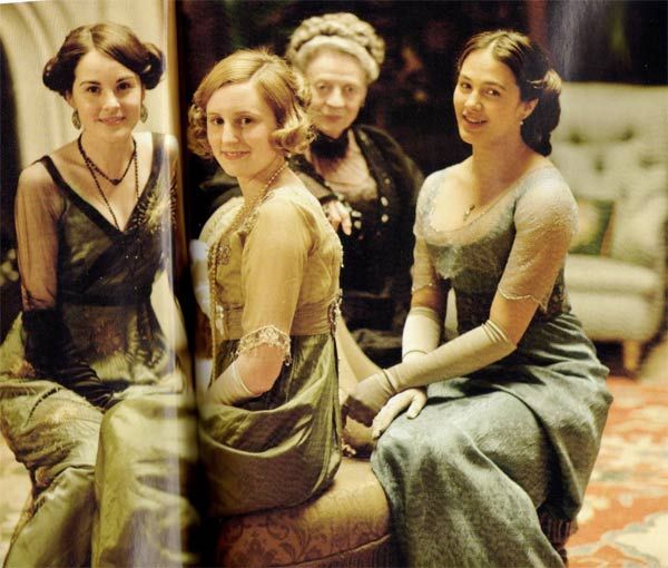 Foto Michelle Dockery, Laura Carmichael, Jessica Brown Findlay, Maggie Smith