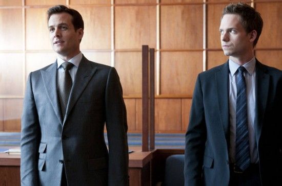 Suits : Foto Gabriel Macht, Patrick J. Adams