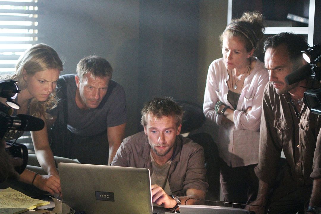 Foto Eloise Mumford, Joe Anderson, Thomas Kretschmann