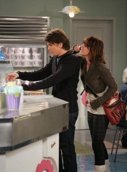 Foto Jason Ritter, Lizzy Caplan