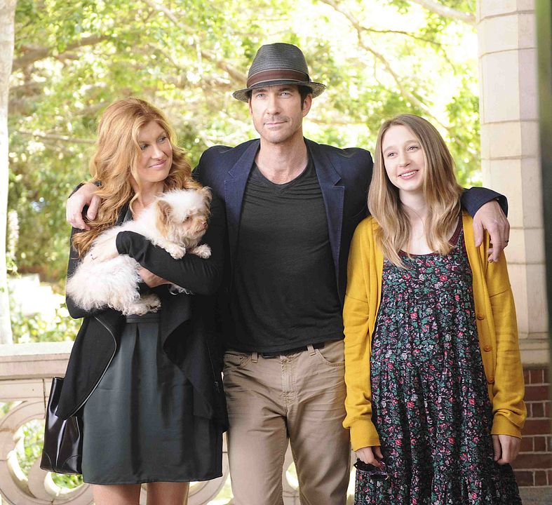 American Horror Story : Foto Connie Britton, Taissa Farmiga, Dylan McDermott