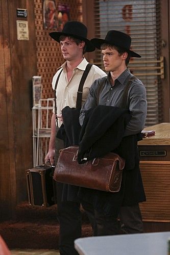 2 Broke Girls : Foto