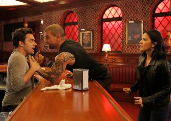 New Girl : Foto Jake Johnson, Olivia Munn
