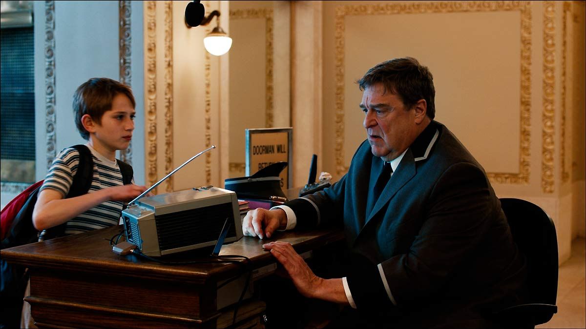 Tan fuerte y tan cerca : Foto John Goodman