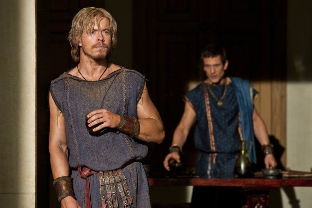 Foto Simon Merrells, Todd Lasance