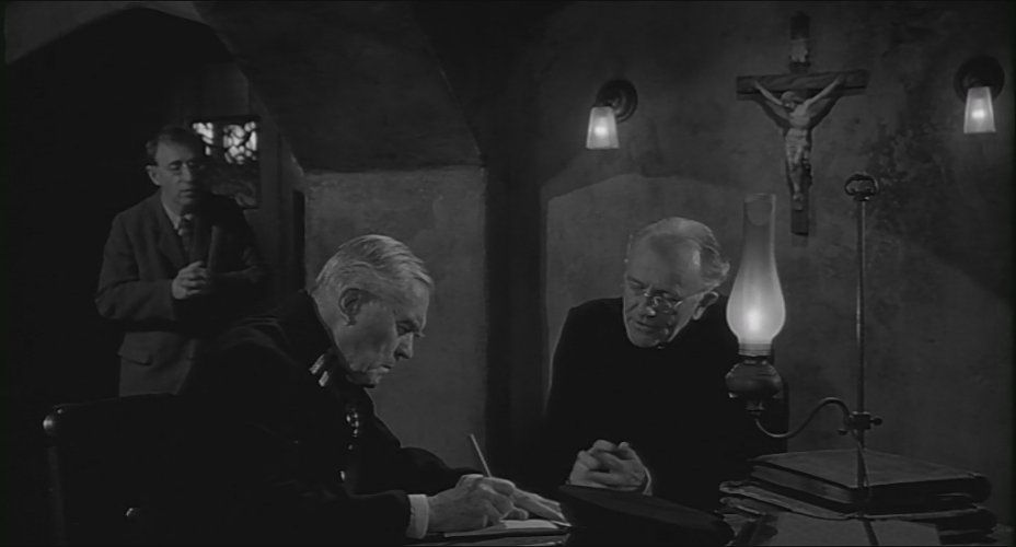 Sombras y niebla : Foto