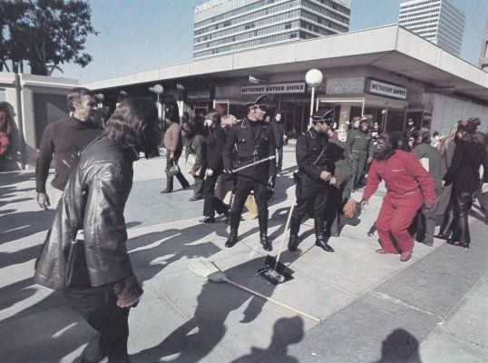 La conquista del planeta de los simios : Foto