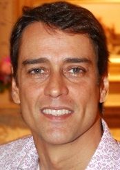 Póster Marcello Antony