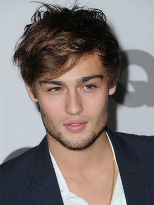 Póster Douglas Booth
