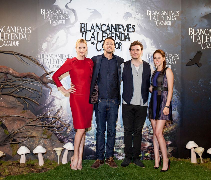 Blancanieves y el cazador : Cobertura de revista Charlize Theron, Rupert Sanders, Sam Claflin, Kristen Stewart