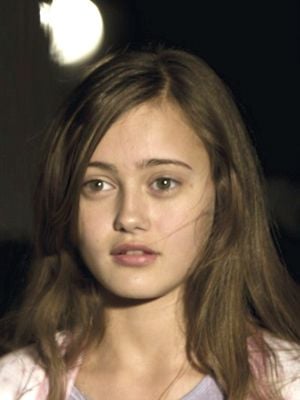 Póster Ella Purnell