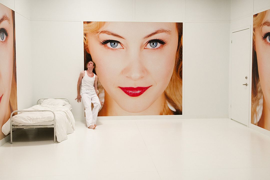 Foto Sarah Gadon, Caleb Landry Jones