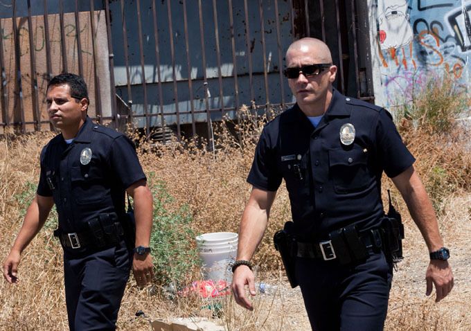 Último turno : Foto Michael Peña, Jake Gyllenhaal