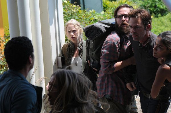 Foto Anna Lise Phillips, JD Pardo, Billy Burke