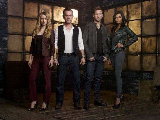 Foto Jessica Lucas, Robert Knepper