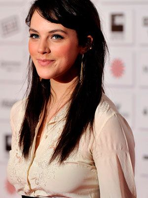 Póster Jessica Brown Findlay