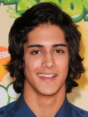 Póster Avan Jogia