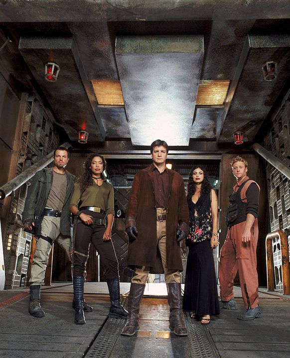 Foto Morena Baccarin, Alan Tudyk, Nathan Fillion, Gina Torres