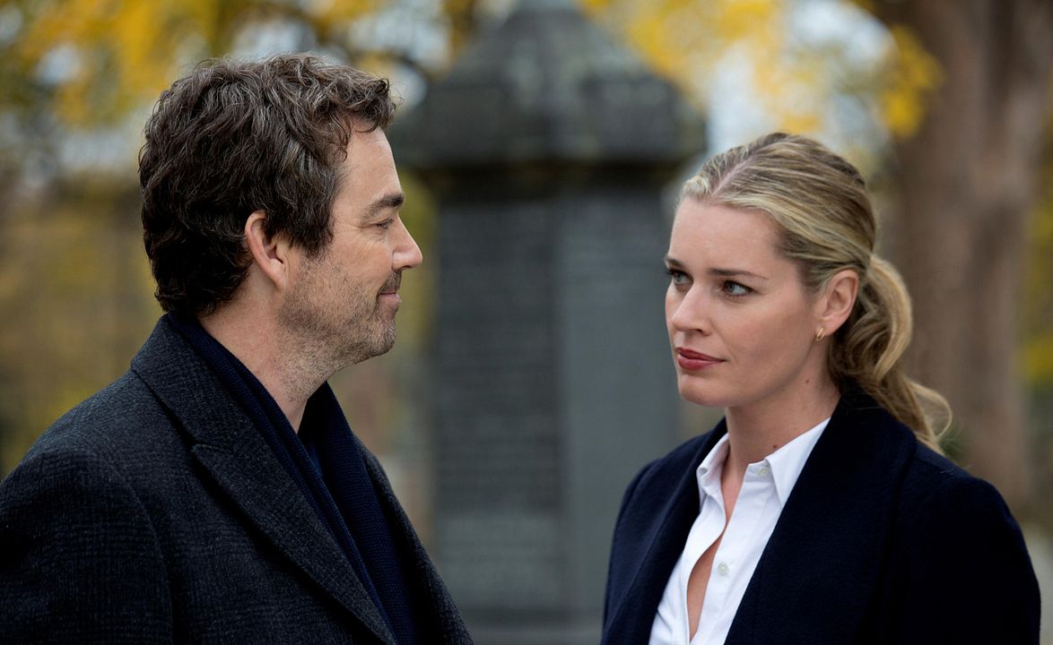 Foto Jon Tenney, Rebecca Romijn