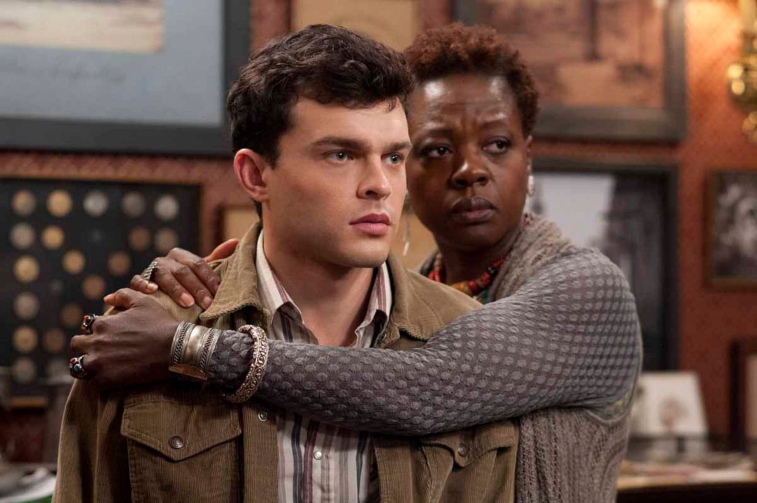 Foto Alden Ehrenreich, Viola Davis