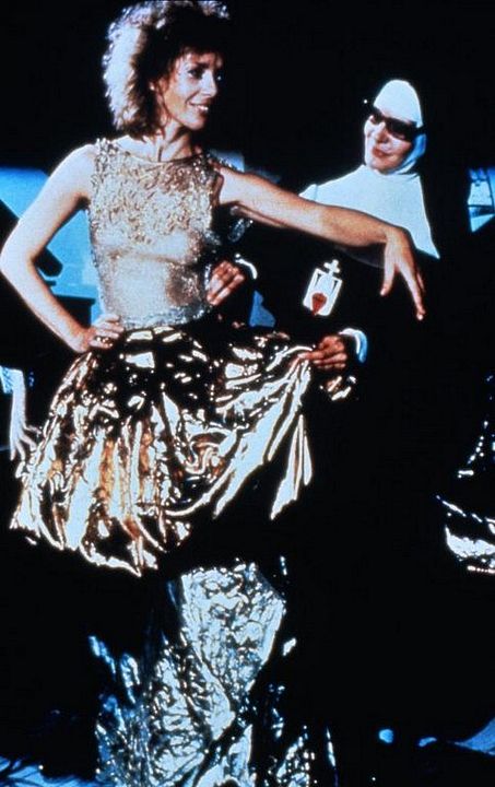 Entre tinieblas : Foto