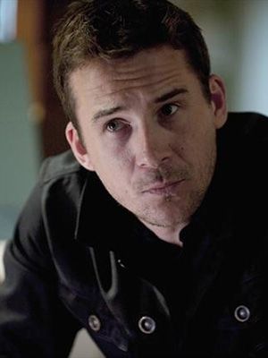 Póster Barry Sloane