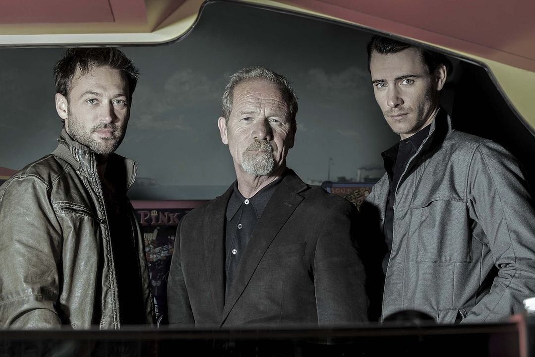 Foto Peter Mullan, Harry Lloyd