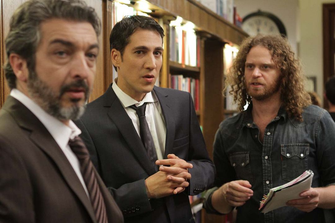 Tesis sobre un homicidio : Foto Alberto Ammann, Ricardo Darín