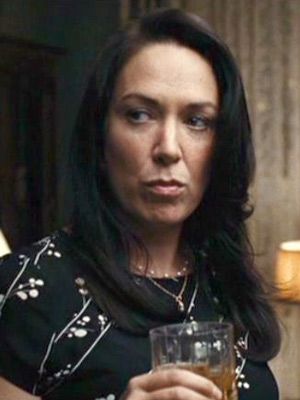 Póster Elizabeth Marvel