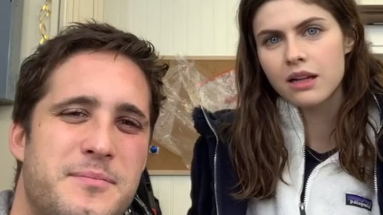 Diego Boneta le enseña groserías en español a Alexandra Daddario y se  vuelve viral - Noticias de cine - SensaCine.com.mx