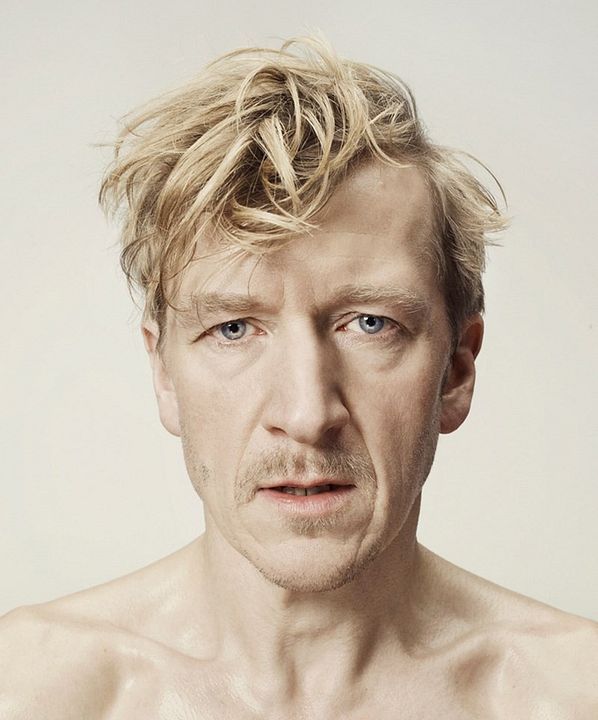 Ninfomanía: Primera parte : Cobertura de revista