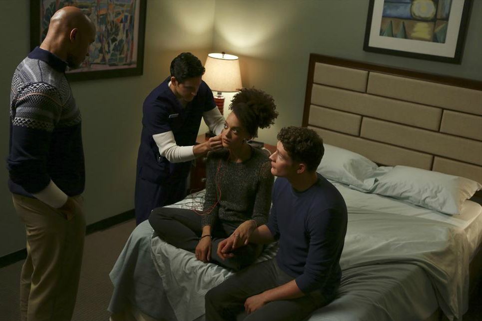 Foto Britne Oldford, Henry Simmons