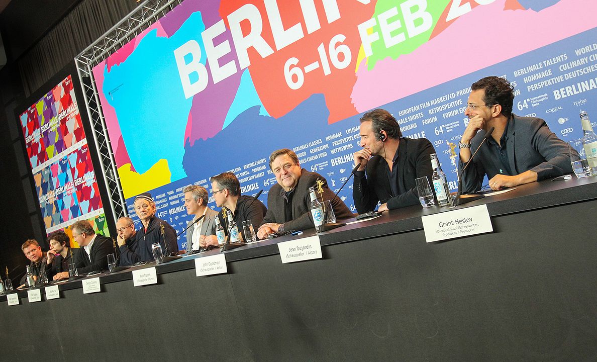 Operación Monumento : Cobertura de revista John Goodman, Jean Dujardin, Hugh Bonneville, Matt Damon, Bill Murray, George Clooney, Grant Heslov