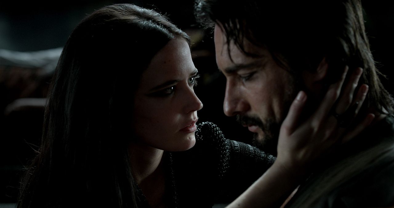Foto Callan Mulvey, Eva Green