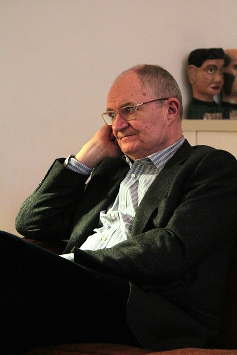 Cobertura de revista Jim Broadbent