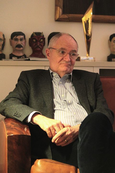 Cobertura de revista Jim Broadbent