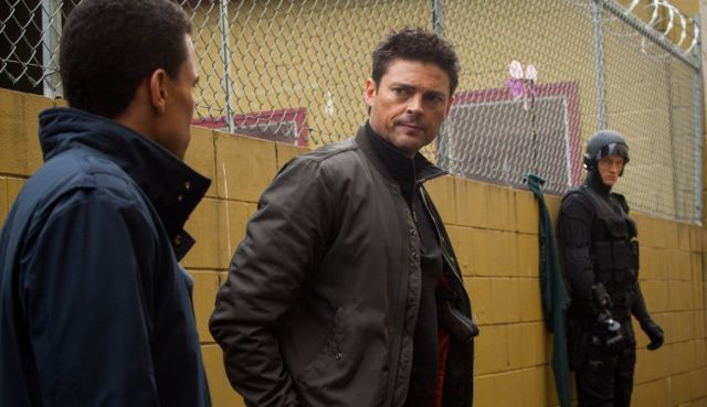 Foto Karl Urban, Michael Ealy