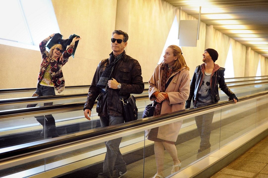 Mejor otro día : Foto Pierce Brosnan, Imogen Poots, Toni Collette, Aaron Paul