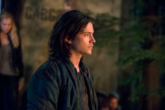 Los 100 : Foto Thomas McDonell