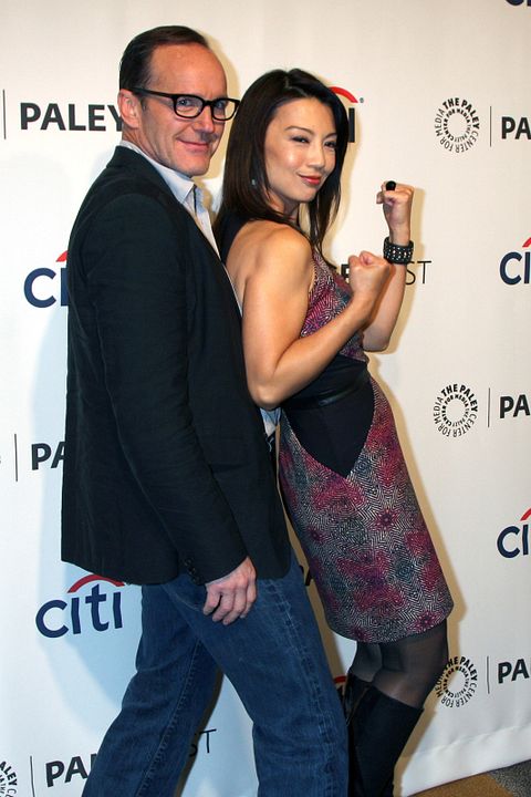 Cobertura de revista Clark Gregg, Ming-Na Wen