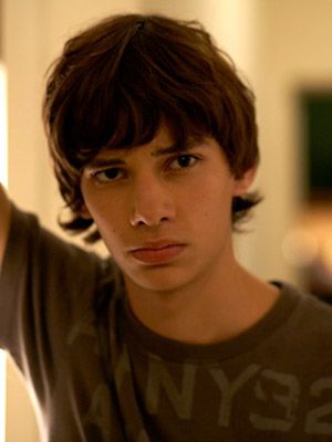 Póster Devon Bostick