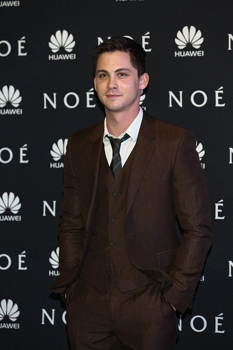 Noé : Cobertura de revista Logan Lerman