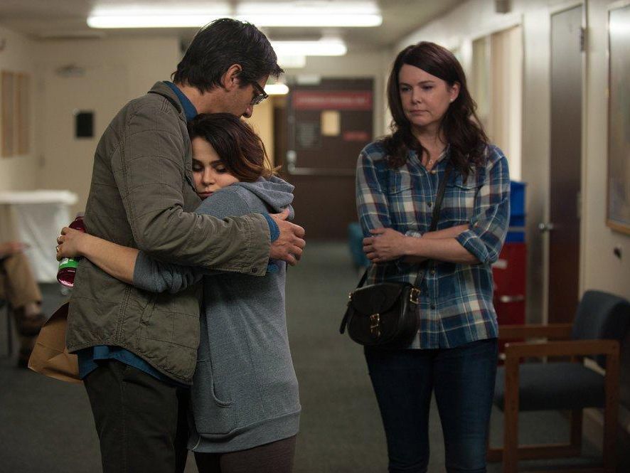 Foto Mae Whitman, Lauren Graham, Ray Romano