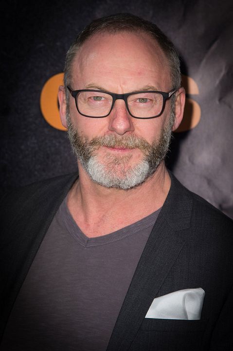 Cobertura de revista Liam Cunningham