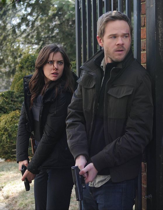 Foto Jessica Stroup, Shawn Ashmore