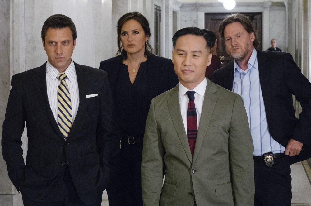 La Ley Y El Orden: UVE : Foto B.D. Wong, Donal Logue, Mariska Hargitay