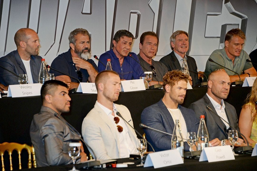 Los mercenarios 3 : Cobertura de revista